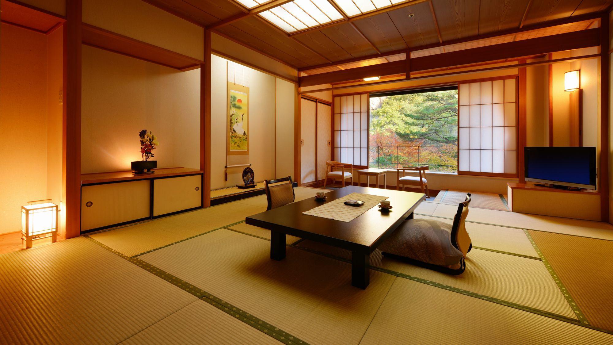 Japanese, Superior, Garden Side