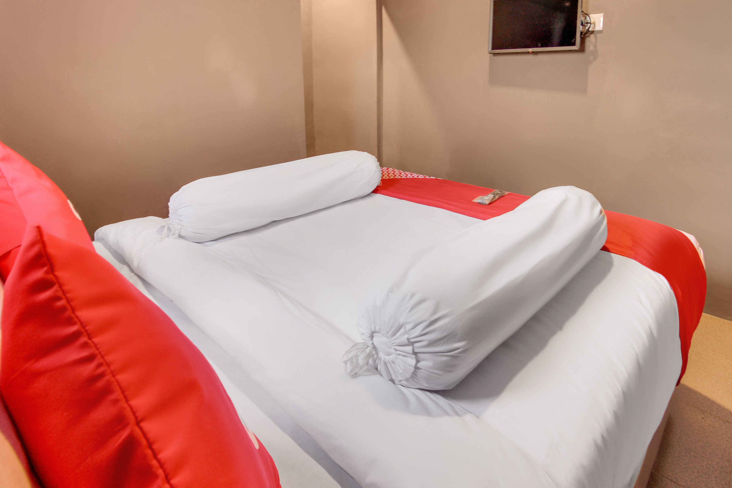 Hotel O Mandala Near Universitas Negeri Medan ( UNIMED ) 17/25