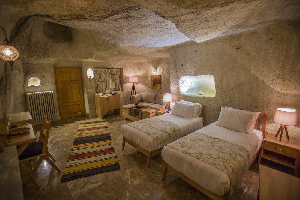 Agarta Cave Hotel 10/50