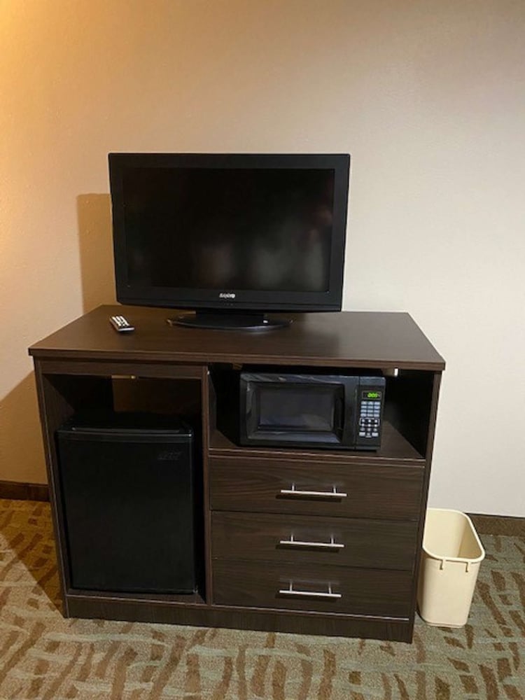 Surestay Hotel By Best Western Alexandria Airport 24/36