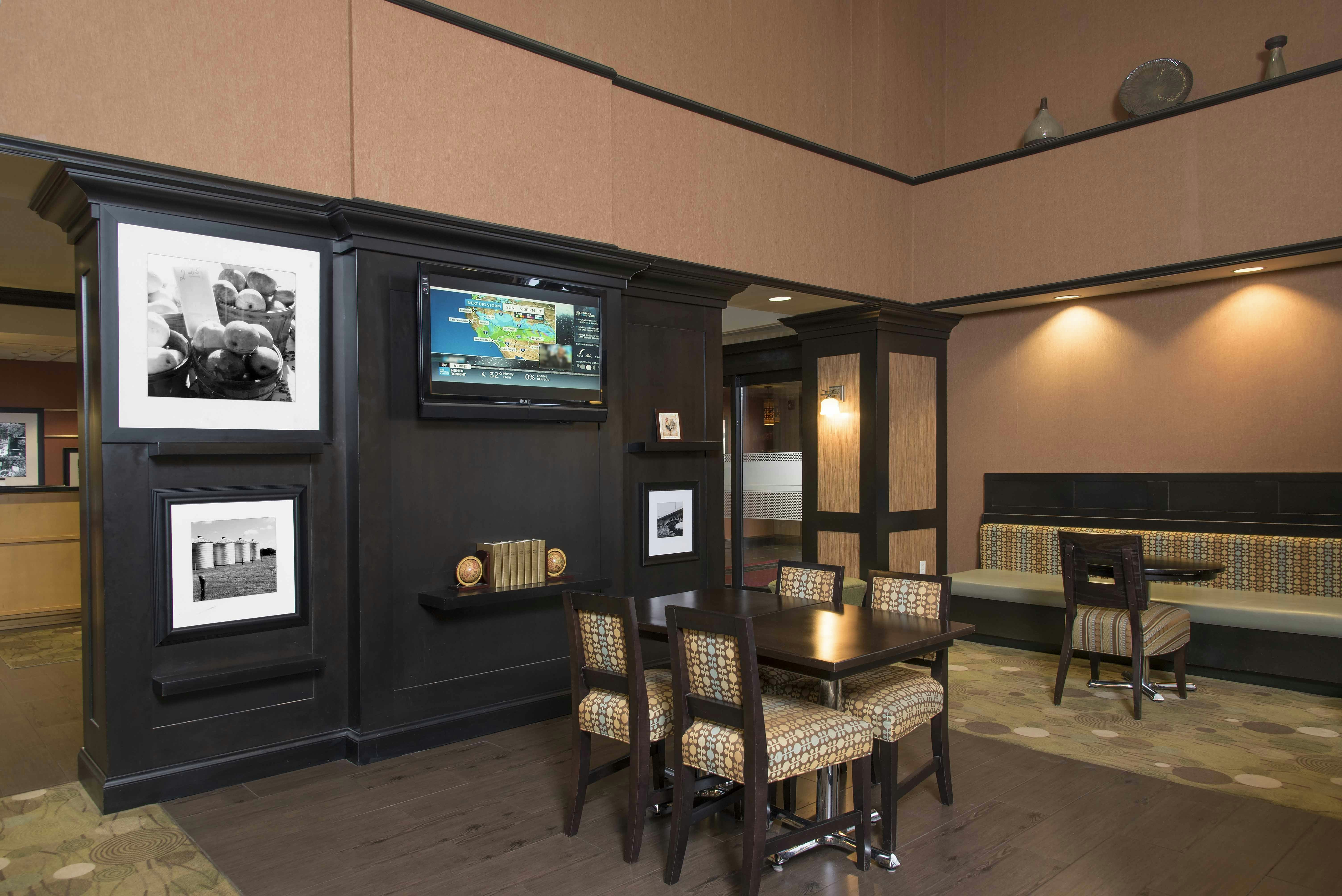 Hampton Inn & Suites Danville 26/42