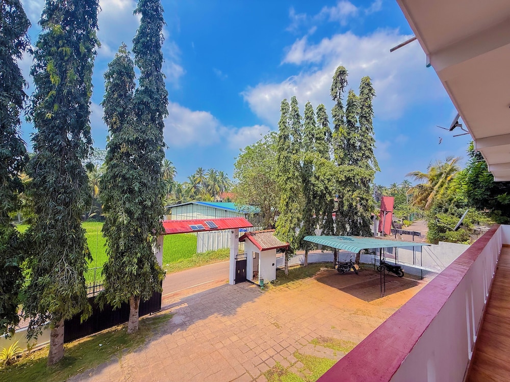 Green View Hotel 62/72
