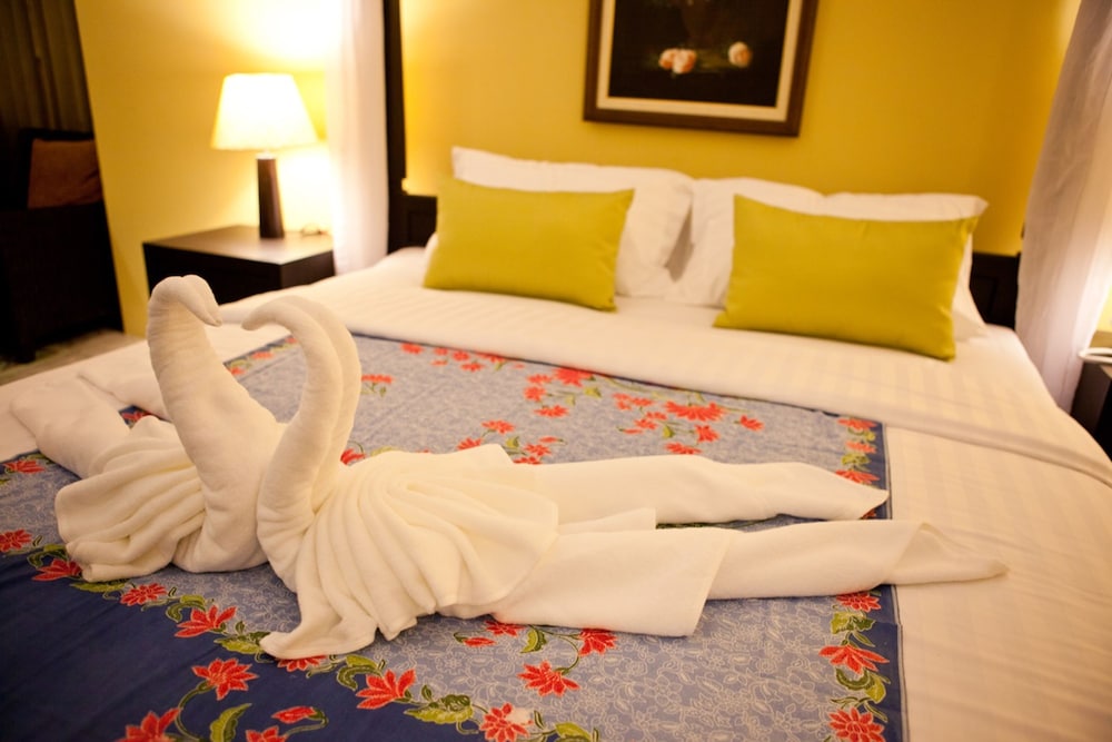 Baan Phuanda Phuket 25/79