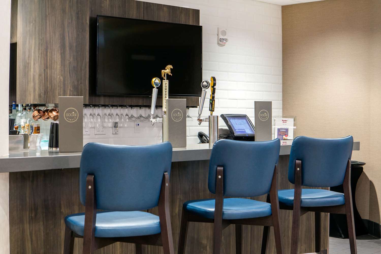 The Lodge at Duke Medical Center Durham 18/23