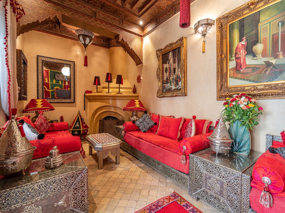 Riad Hikaya 37/50