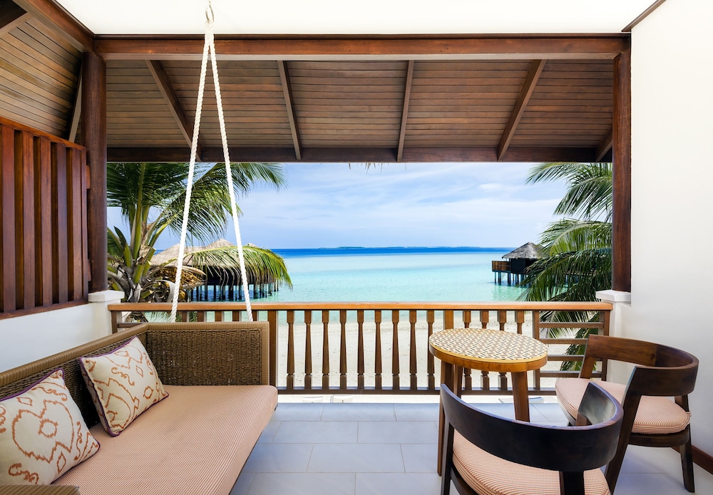 Sheraton Maldives Full Moon Resort & Spa 50/69