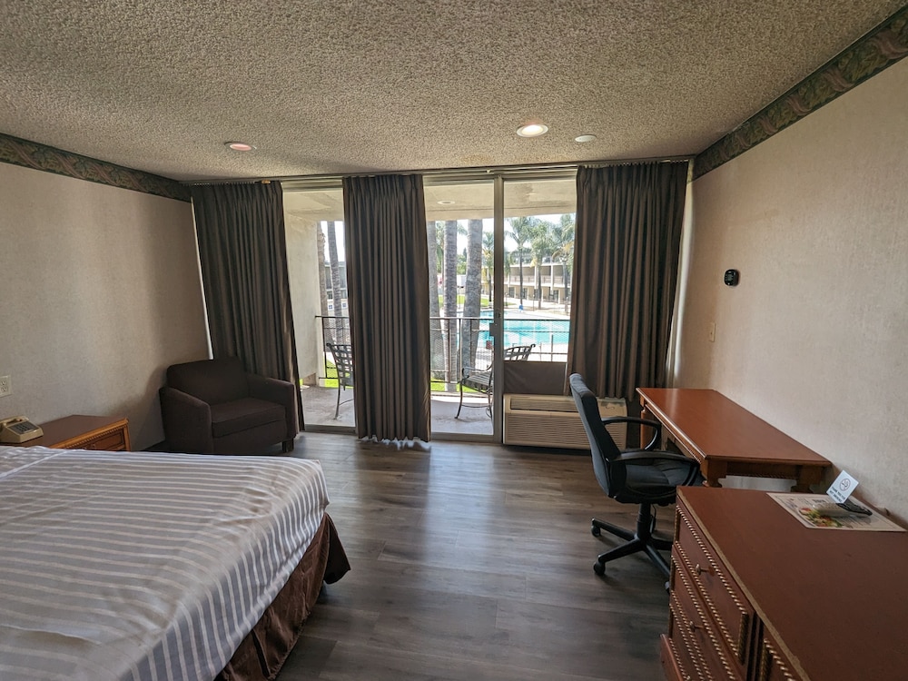 Valley Inn 17/59