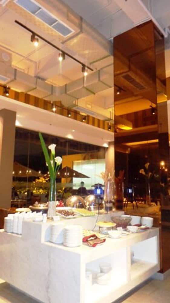 SOLL MARINA HOTEL SERPONG 51/64