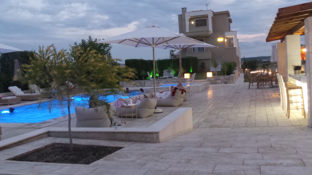 Niovi Boutique Apartments 24/30