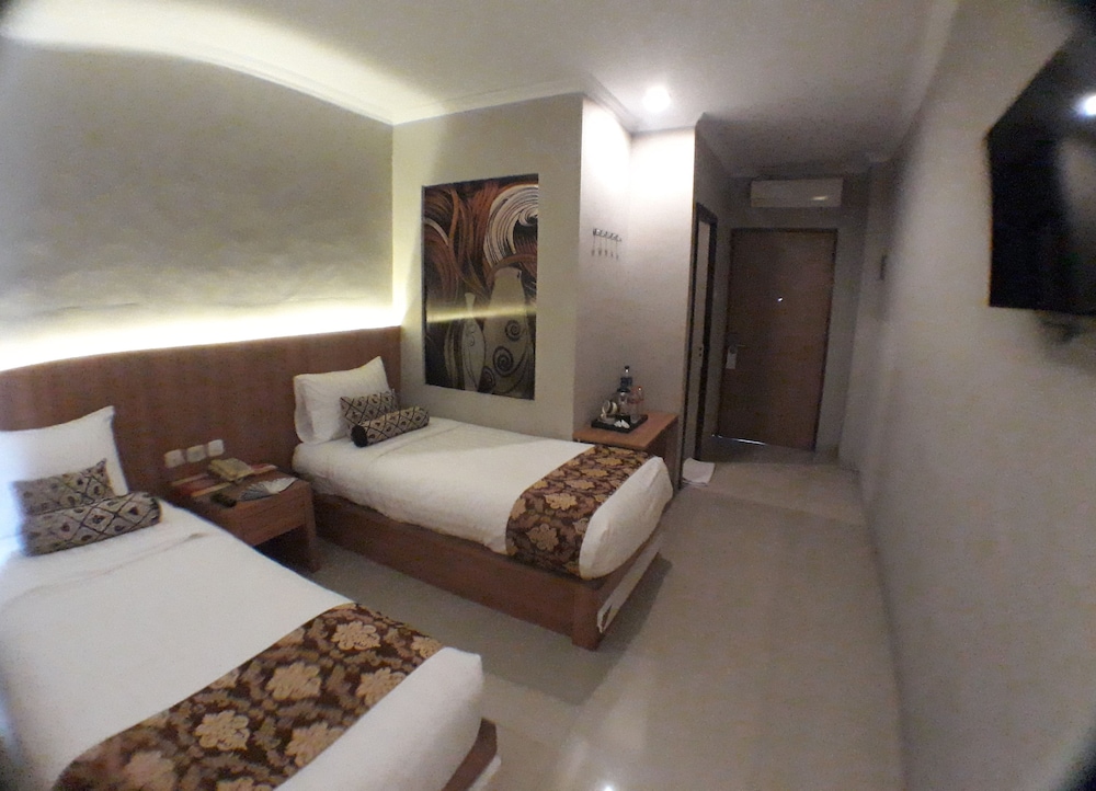 Front One Resort Yogyakarta 21/46