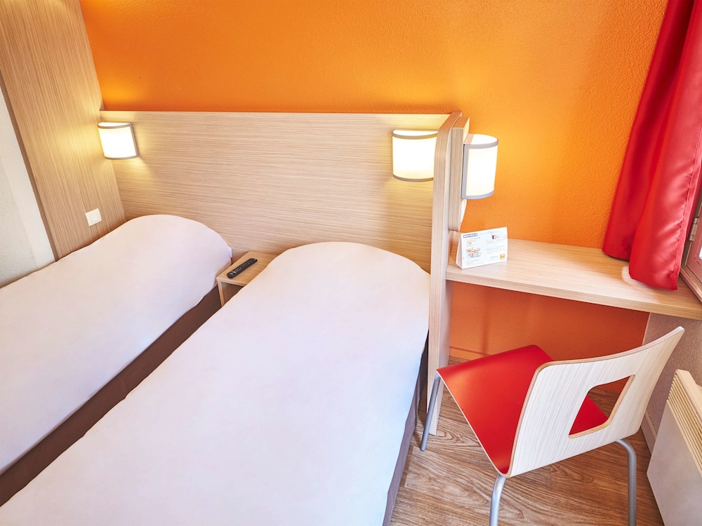 Hotel Premiere Classe Melun Senart Vert Saint Denis 8/35