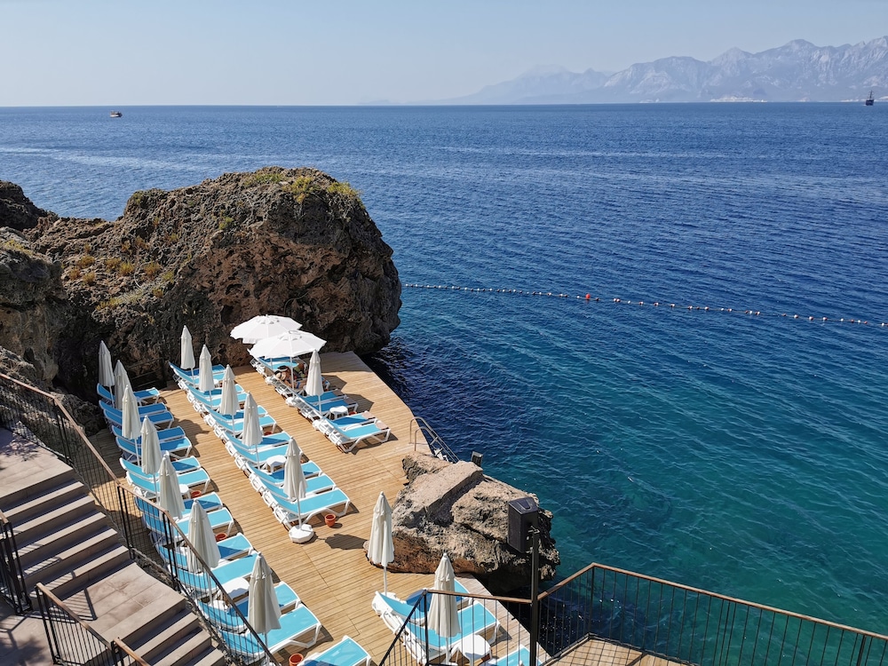 Perge Hotels - Adult Only 18 Plus 42/50