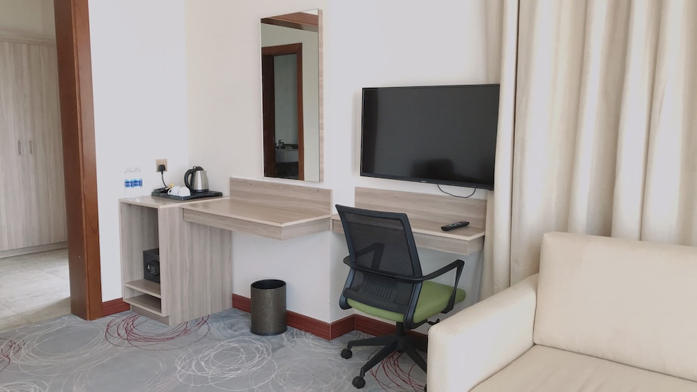 Grand Tourist Hotel 36/50