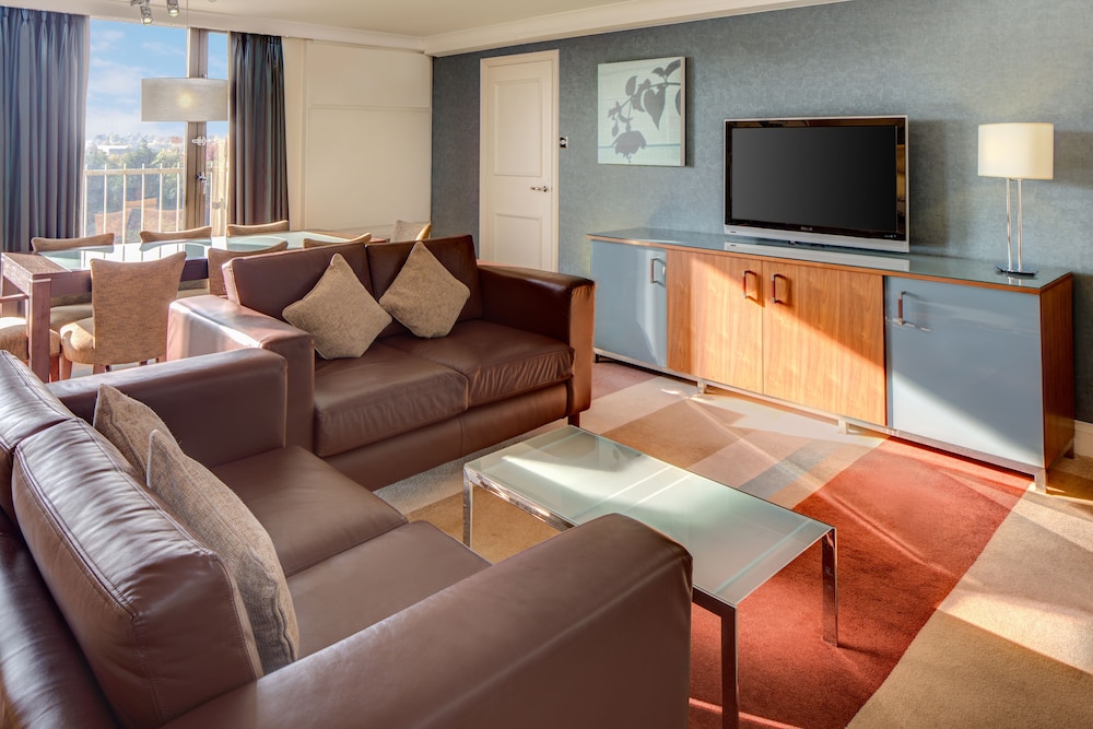 Hilton Birmingham Metropole 40/78