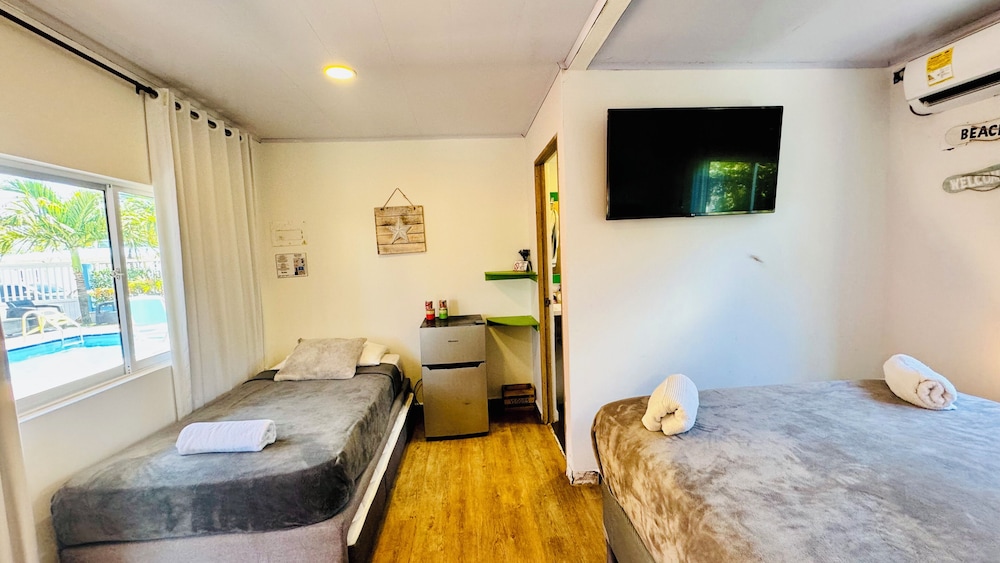 Hotel Be Happy 25/50