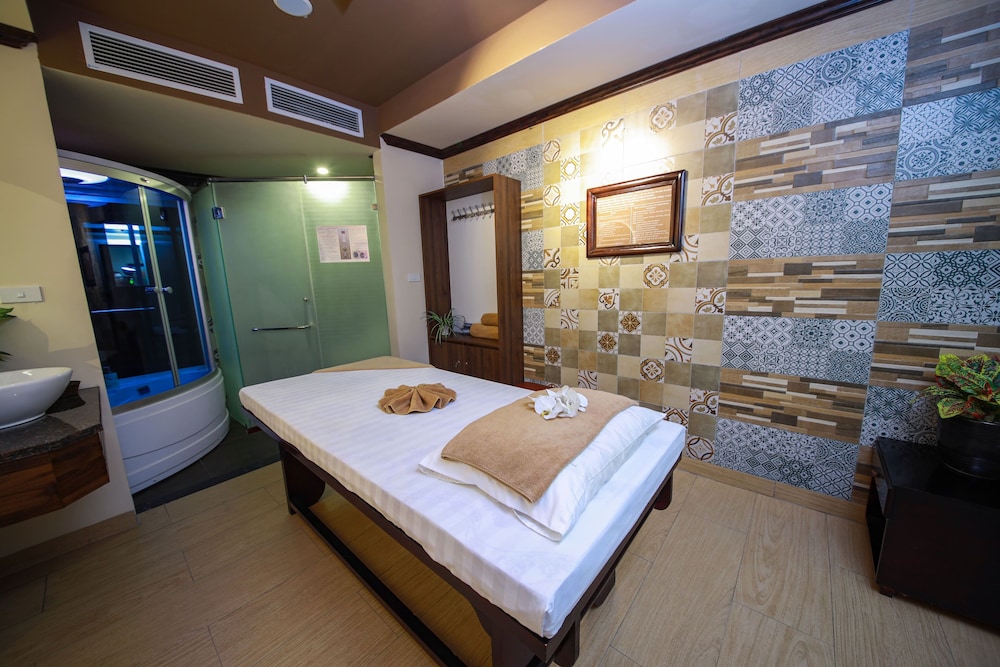 Ninh Binh Legend Hotel 12/50