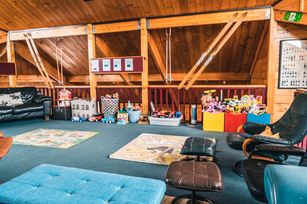 Skotel Alpine Resort 58/72