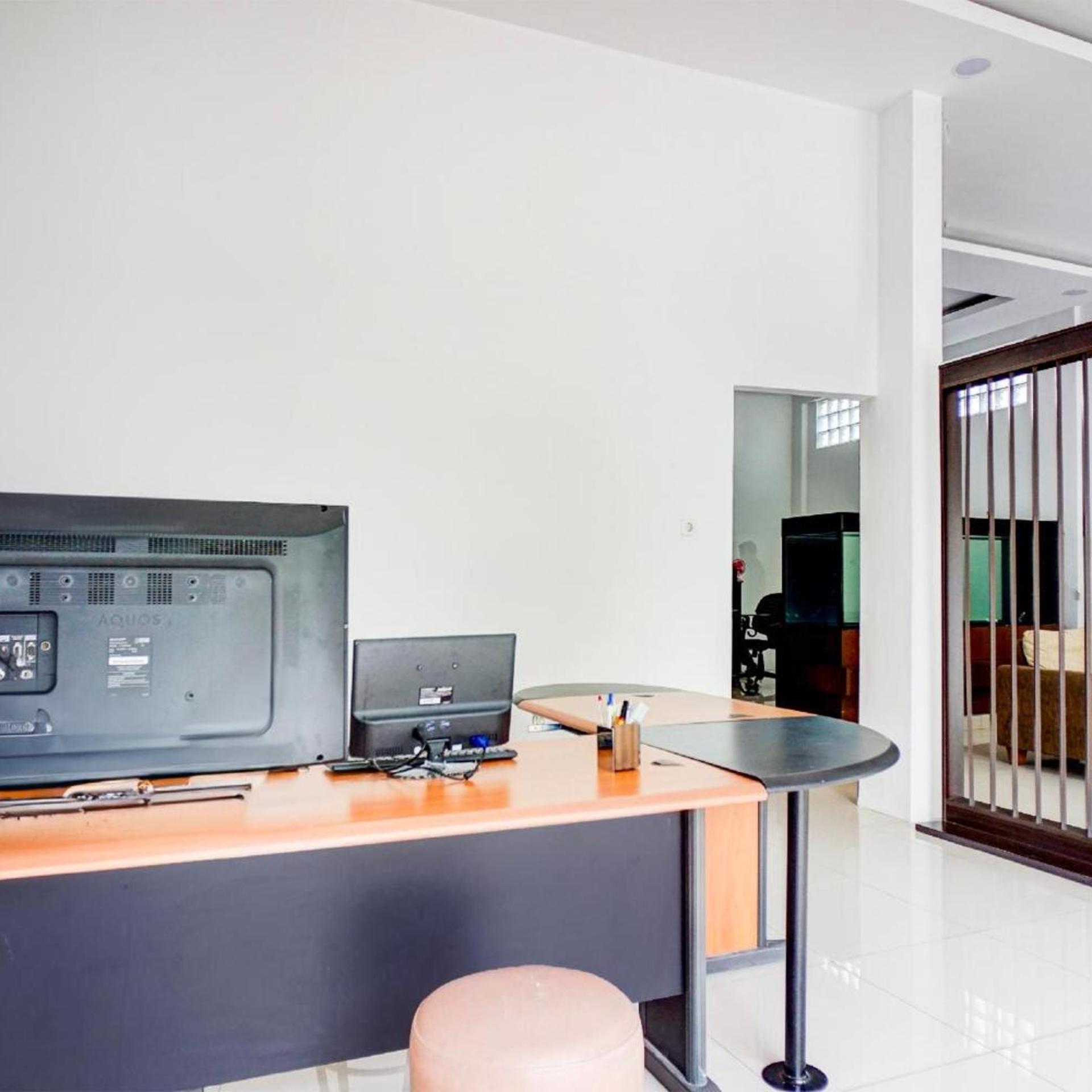 Collection O Almasarra Residence Near Ring Road Medan 41/46
