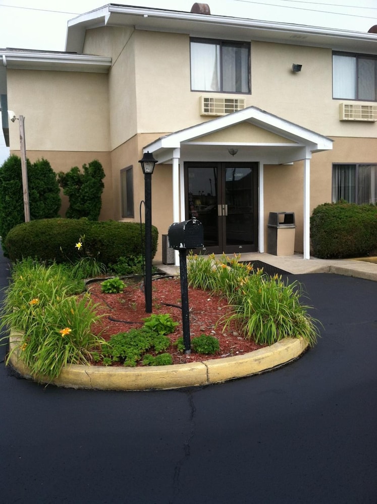Corning Inn 40/48
