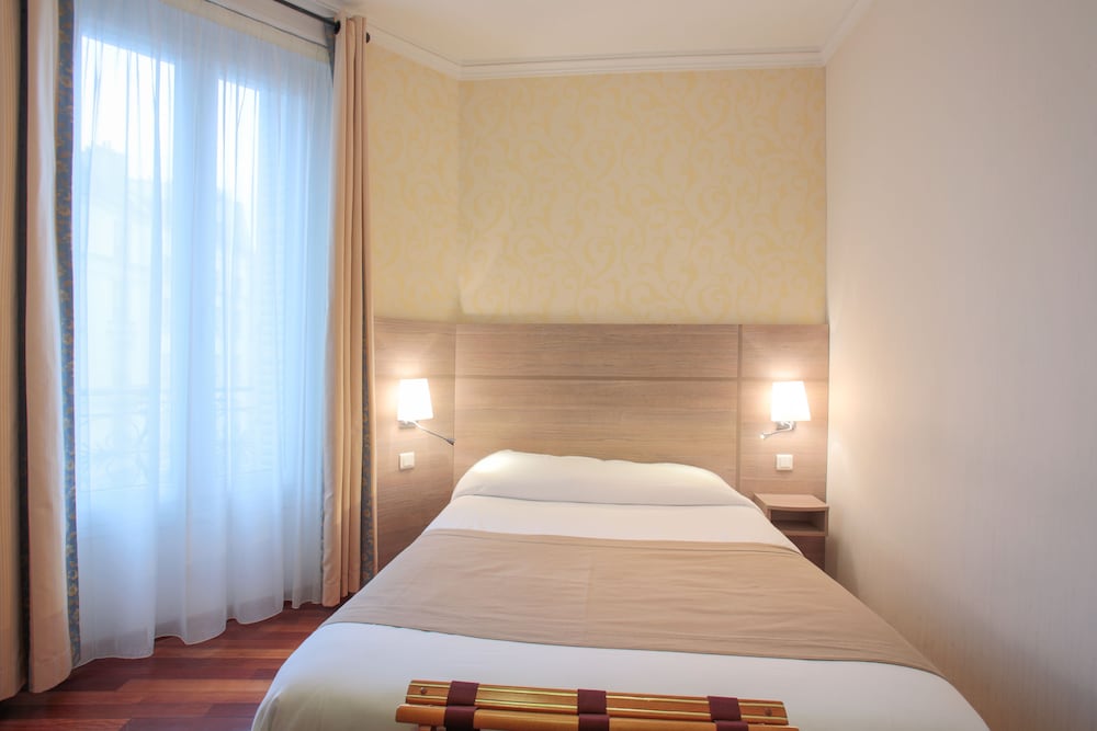 GRAND HOTEL DU LOIRET 33/46
