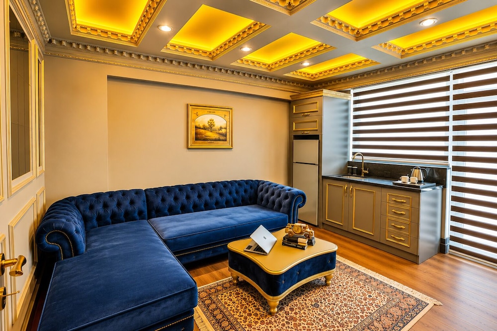 Real King Suit Otel 34/50