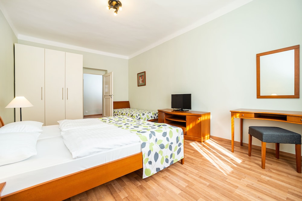 Orion Hotel Prague 21/68