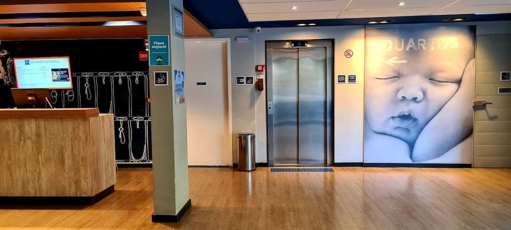 Ibis Budget Petropolis 10/58