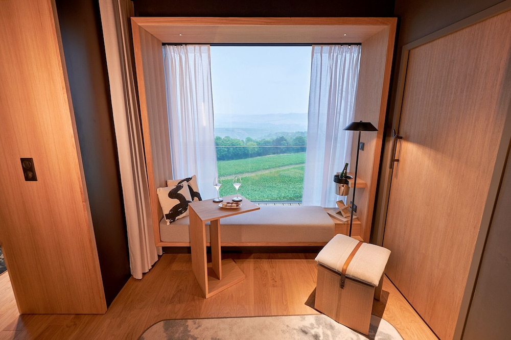 LOISIUM Wine & Spa Hotel Champagne 62/81