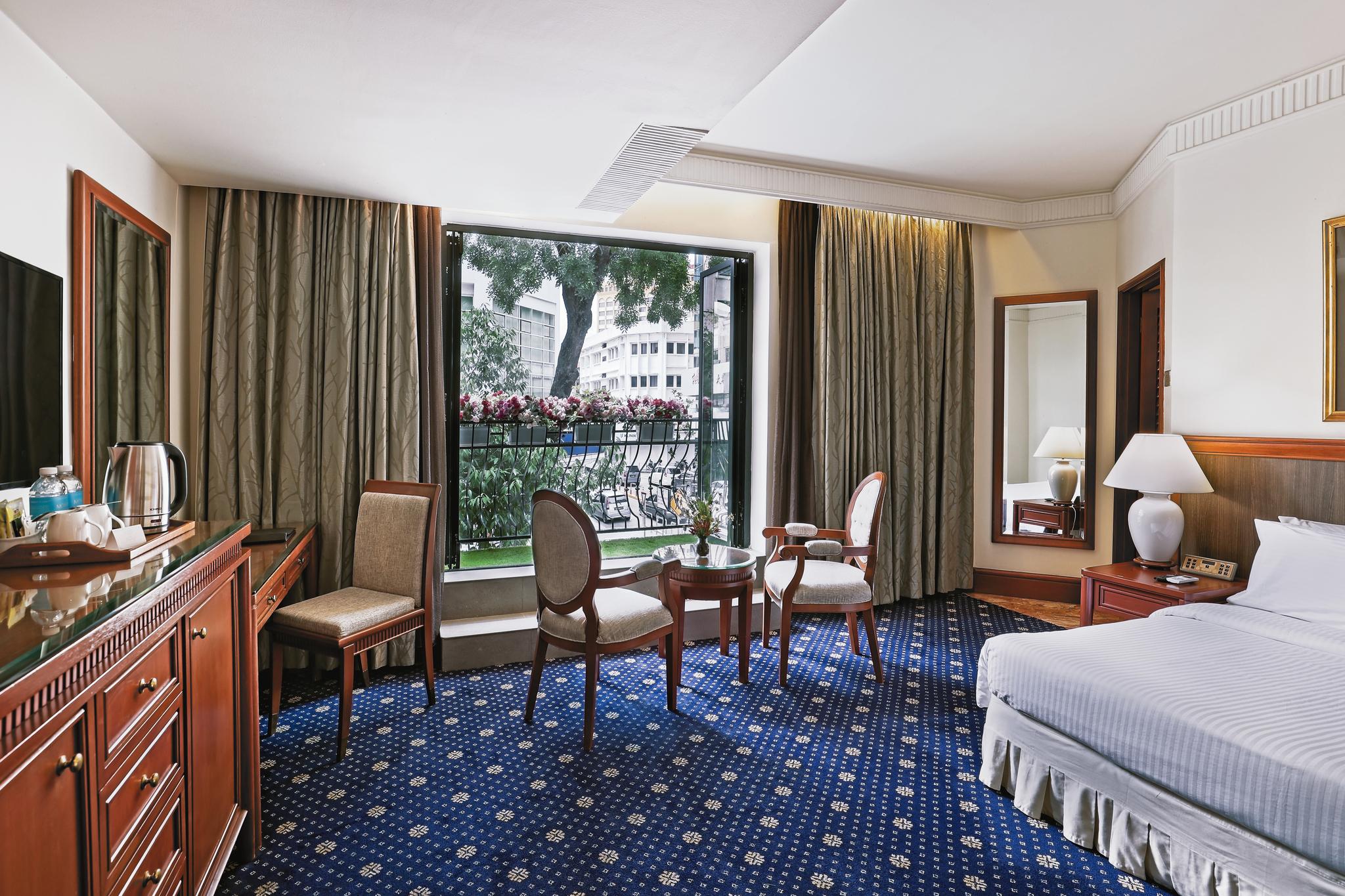 Deluxe King with Balcony