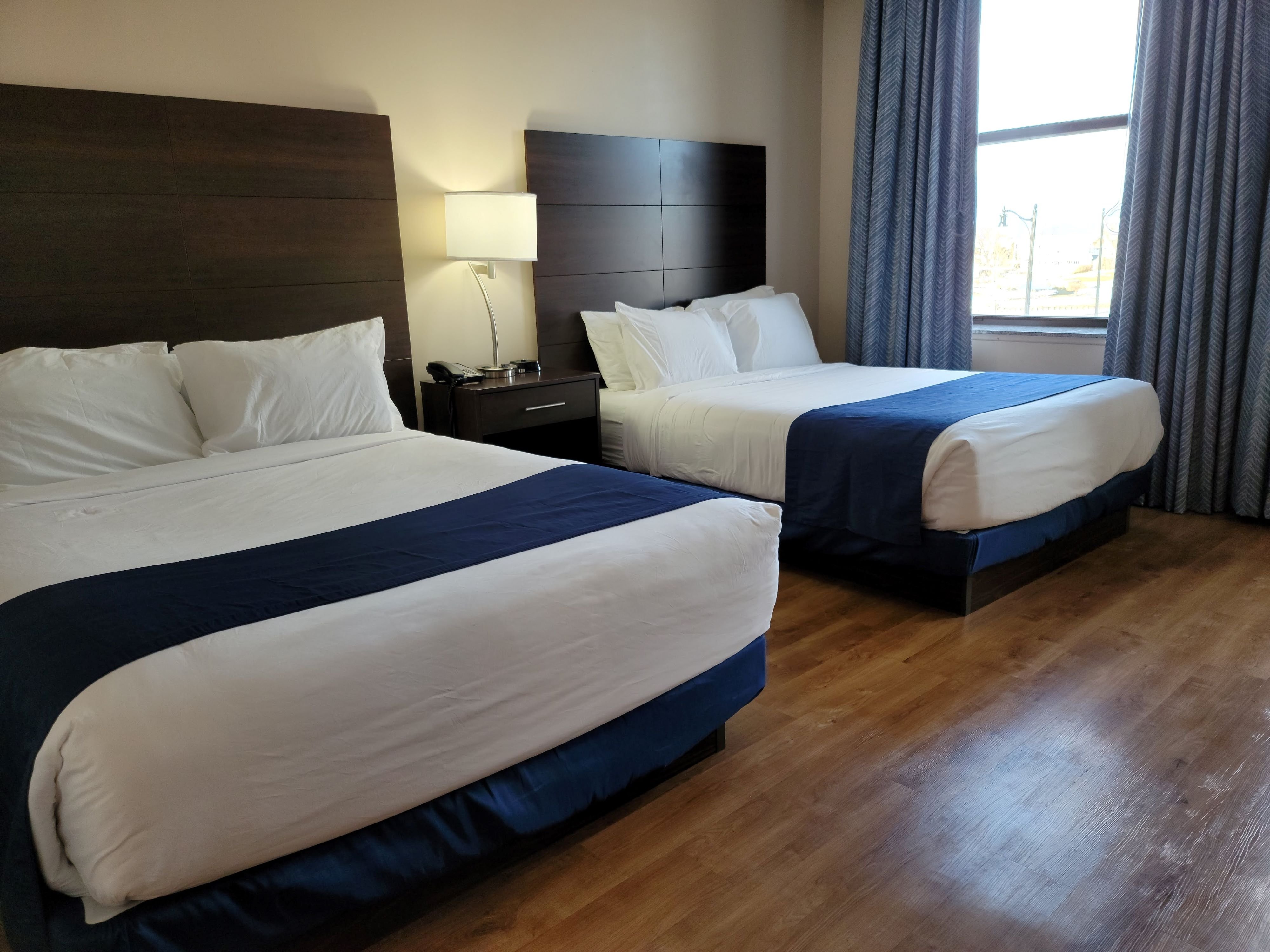 Ariel Broadway Hotel 3/22