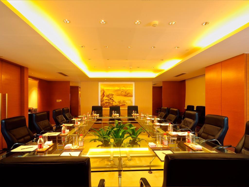 Wuxi Jinling Hotel 35/40