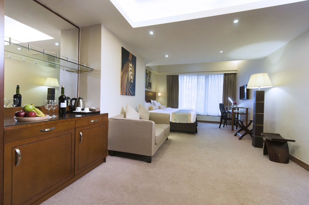 Brighton Hotel Hong Kong 37/47