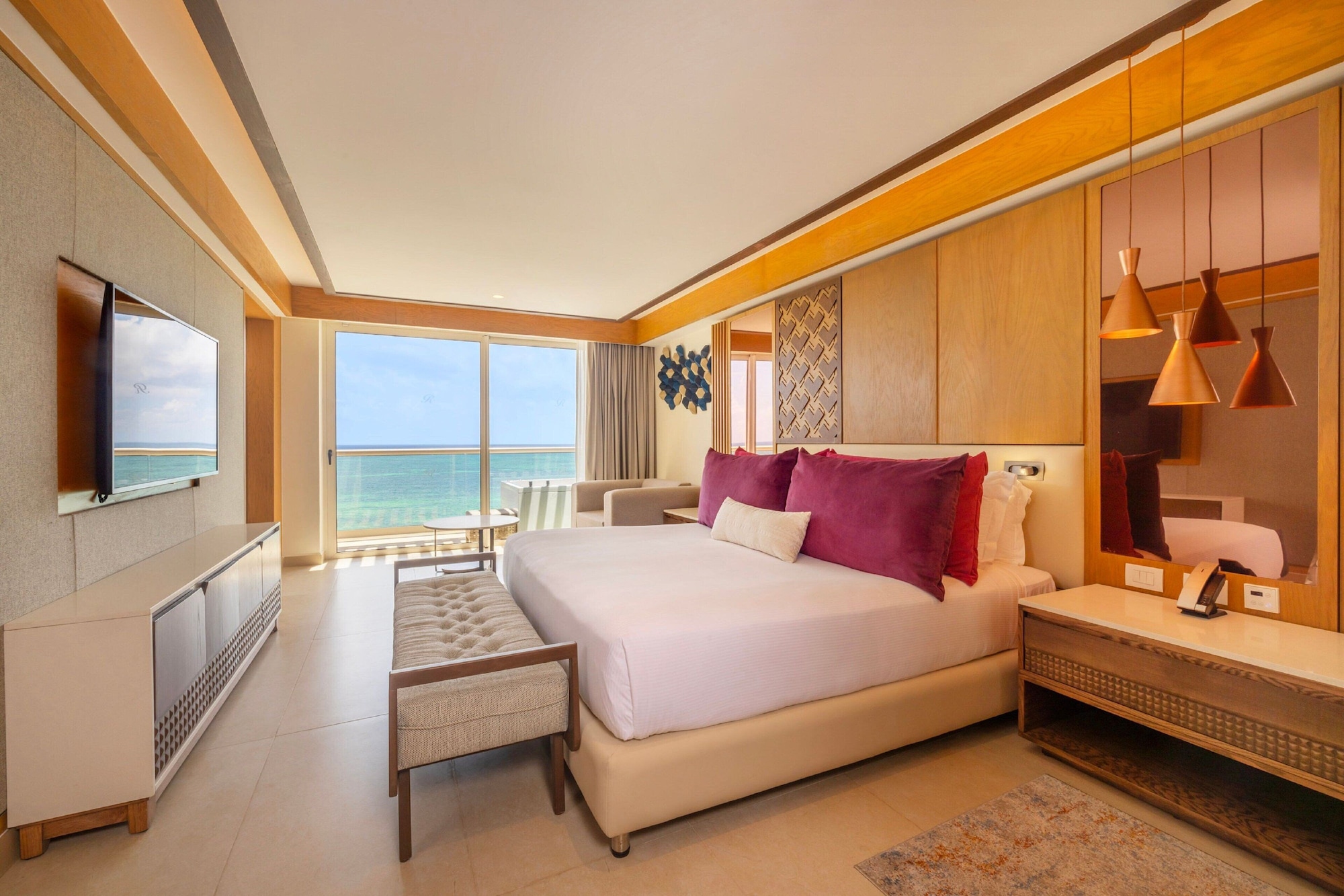 1 Bedroom, Diamond Club, Presidential, Luxury, Suite, King Bed, Ocean Front, Sofa