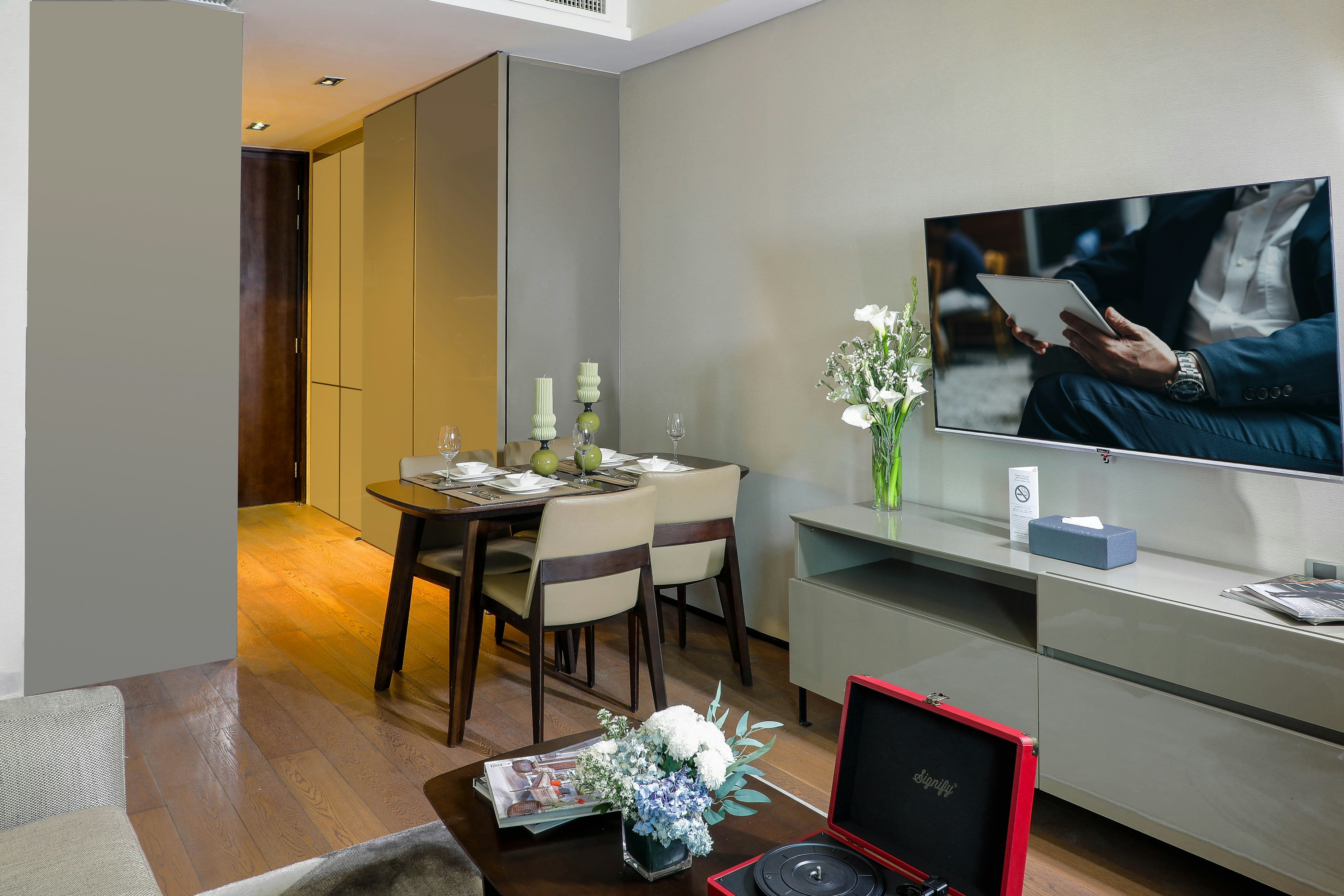 Oakwood Makati Avenue 35/37