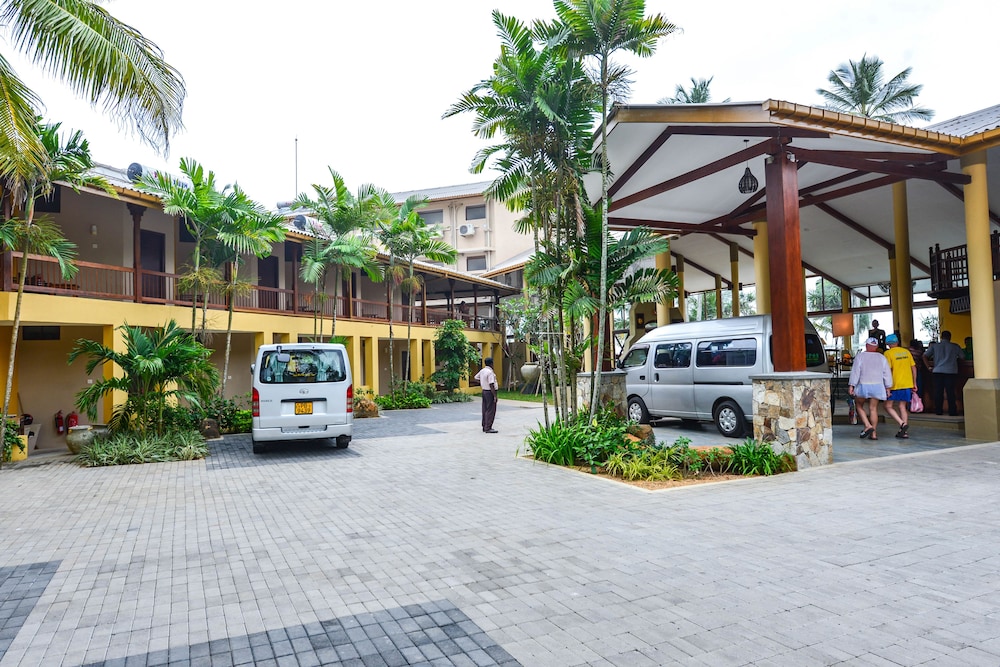 Insight Hotel Ahangama 67/74