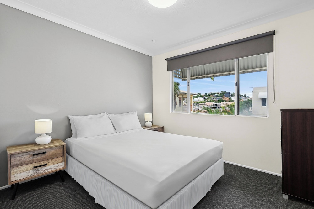 2 BEDROOMS, APARTMENT