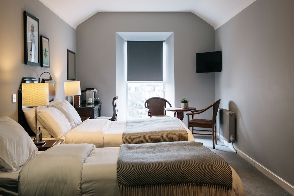 CLASSIC, KING BED