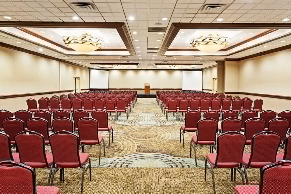 Crowne Plaza Hotel Knoxville Downtown University 62/81