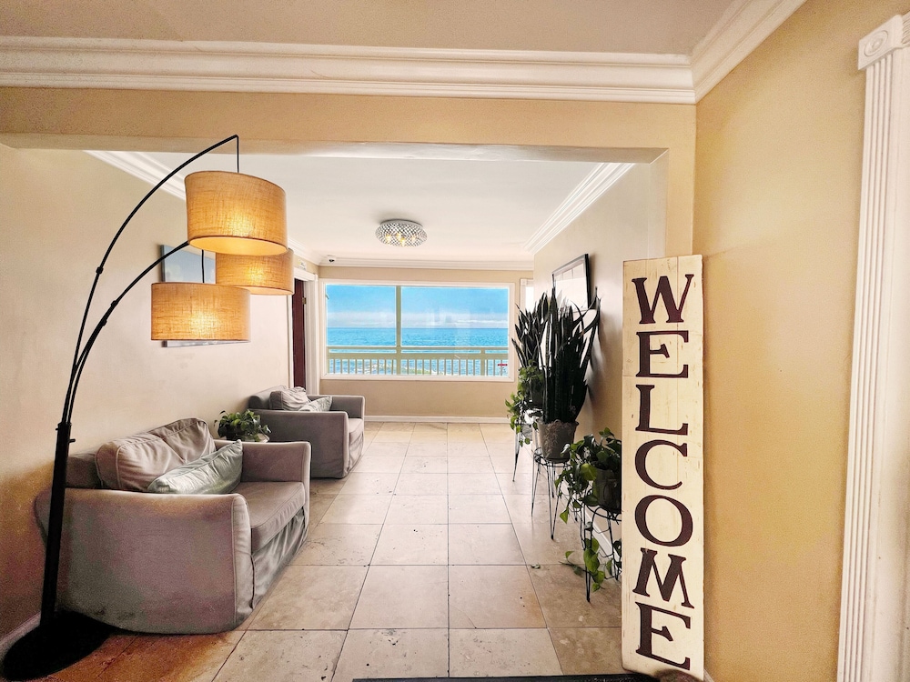 Cliff House Inn 4/71