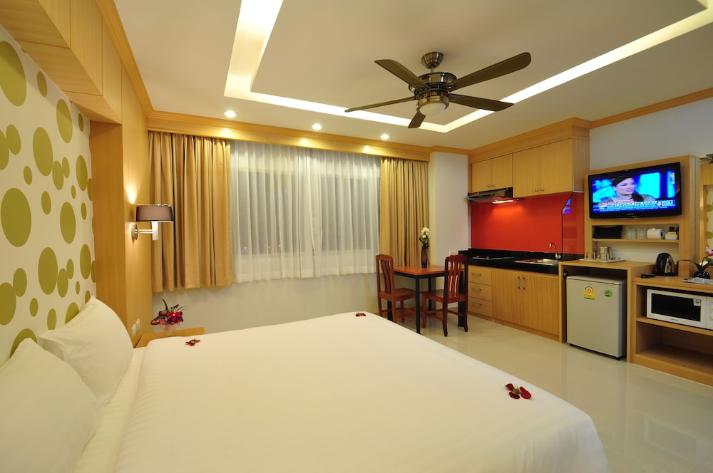 غرفة قياسية بسرير كينج بمطبخ صغير، Green Harbor Hotel And Service Apartment 10/10