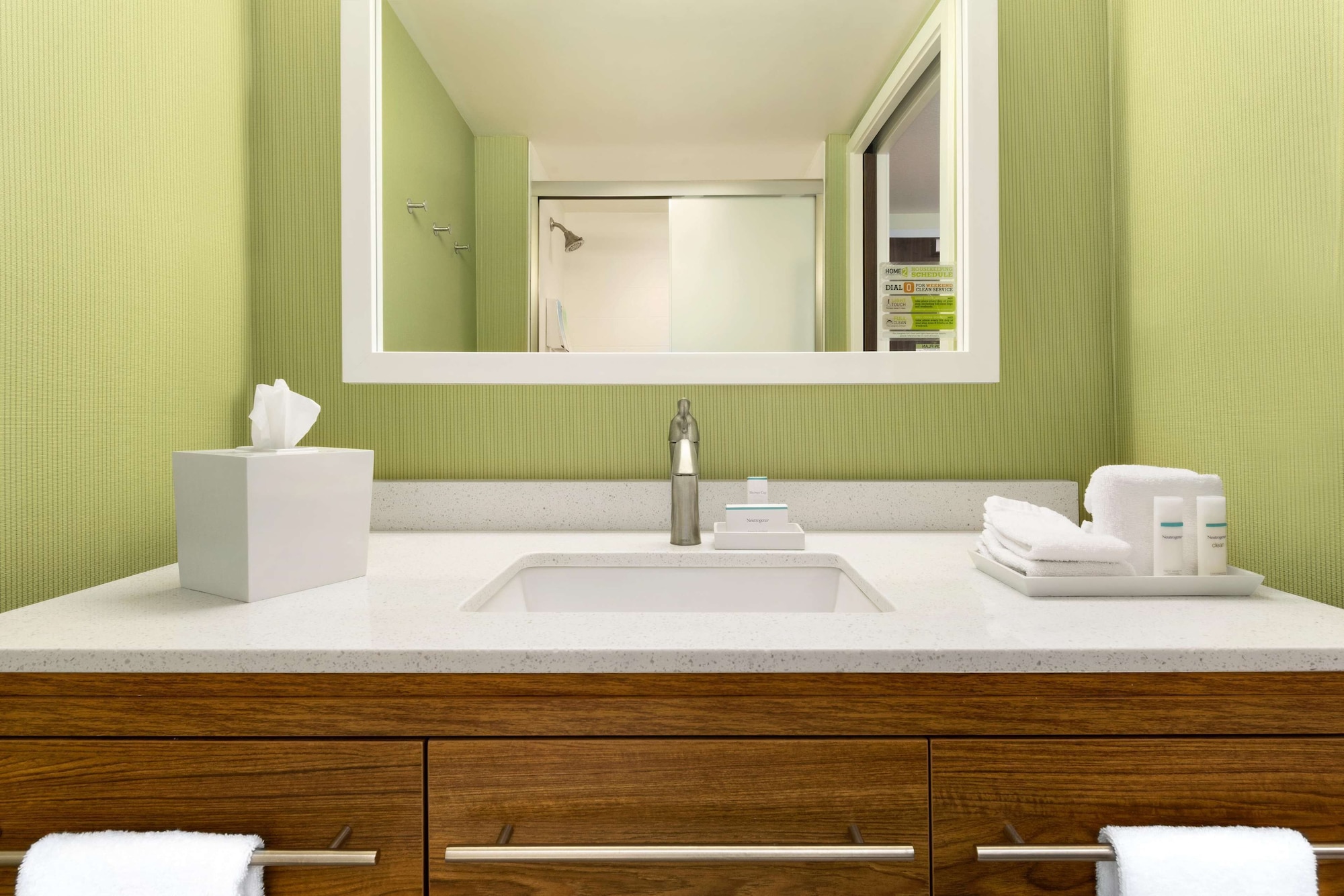Room at Home2 Suites By Hilton Cleveland/Beachwood, BEACHWOOD - OH