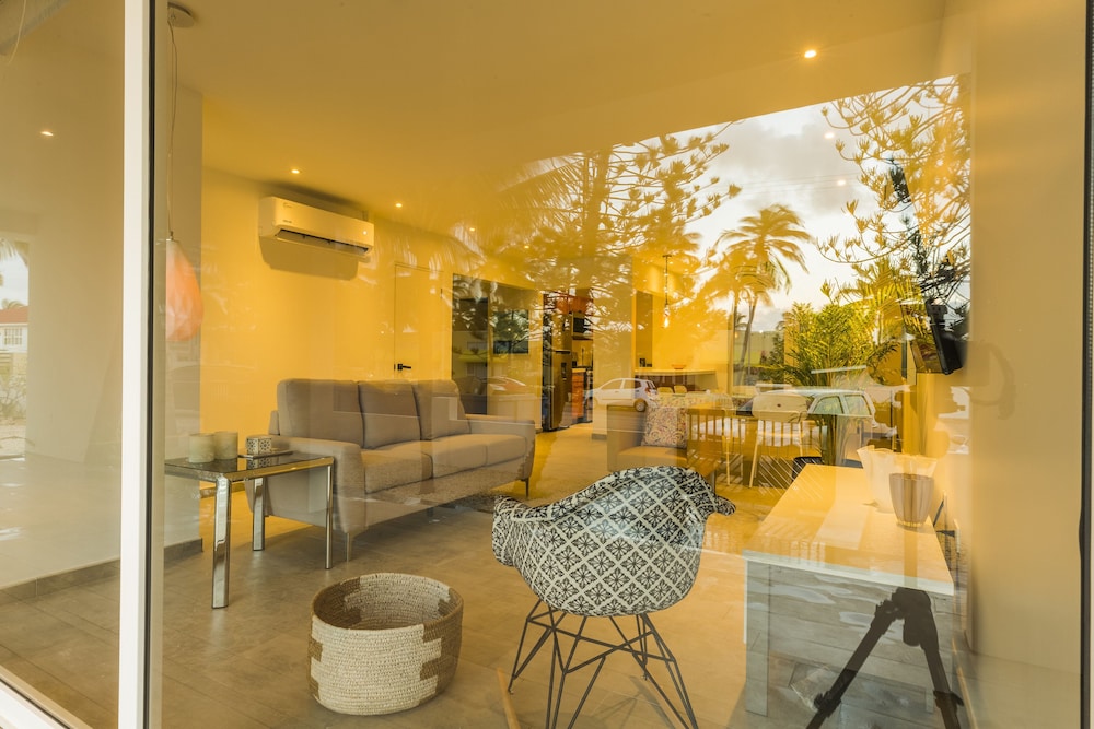 Boca Catalina Modern Villa 32/50