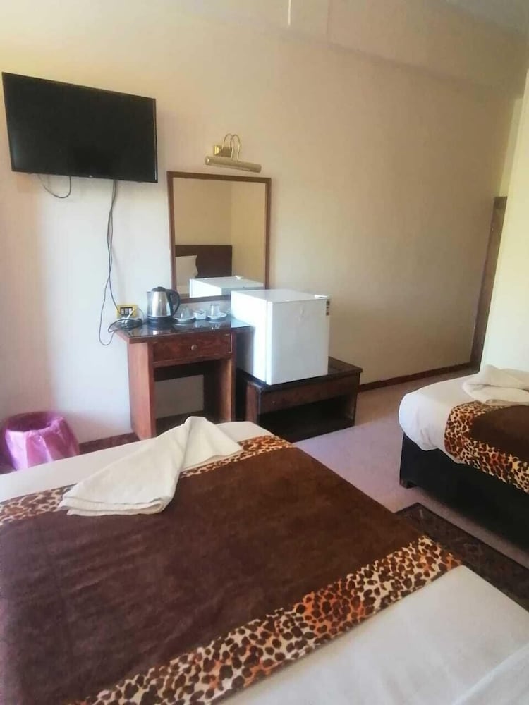 Rezeiky Hotel And Camp Luxor 20/50