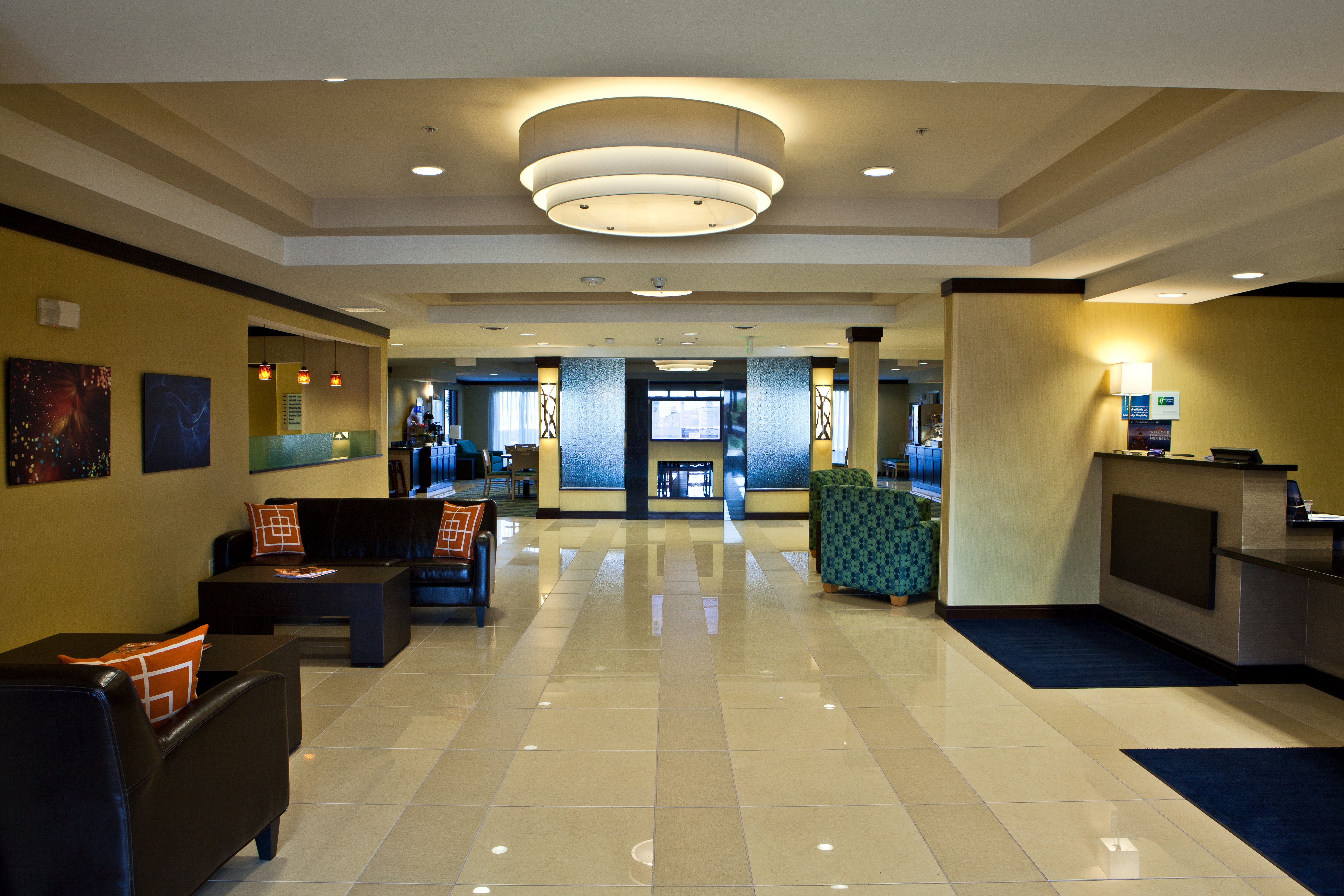 Holiday Inn Express Hotel And Suites Lansing Dimondale 4/22