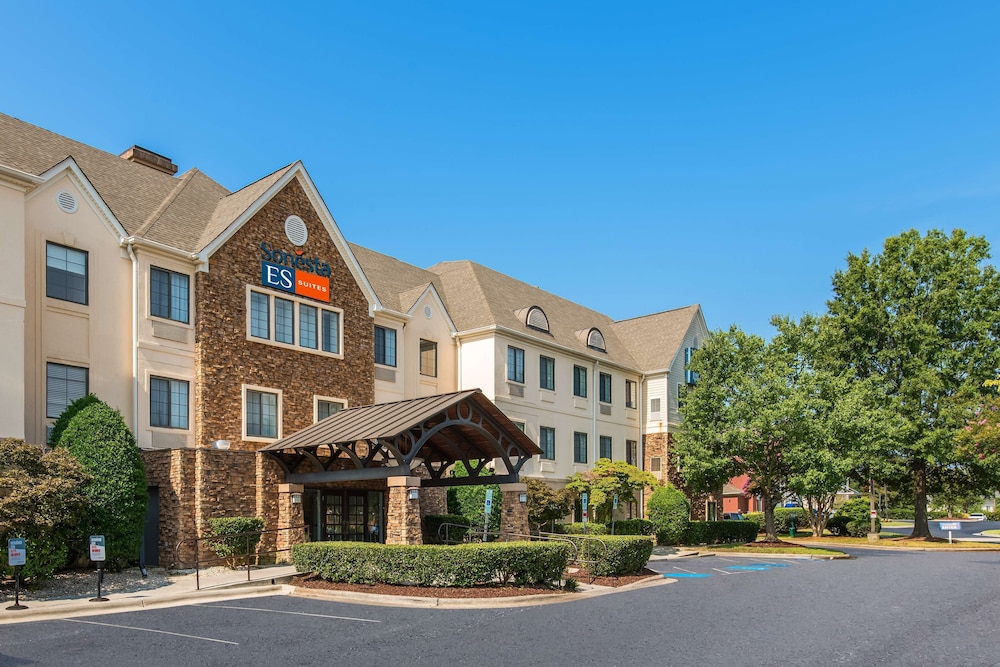 Suites Charlotte Arrowood 42/49