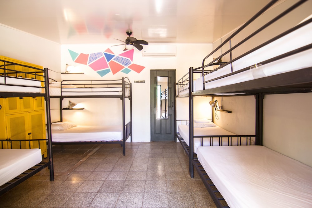 Socialtel Tamarindo Costa Rica 14/30
