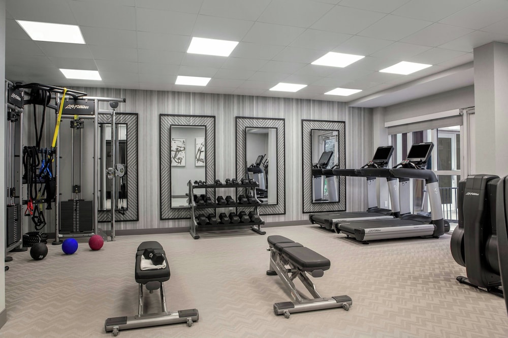 Courtyard By Marriott Miami Aventura Mall 22/50