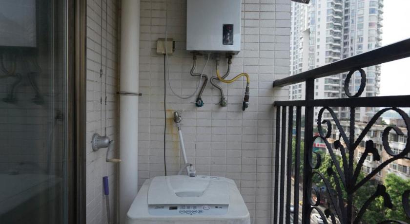 Yumi Apartment Zhuguang Gaopai 50/50