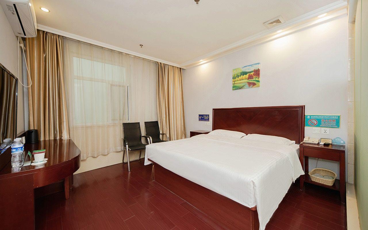 Room, Queen Bed
