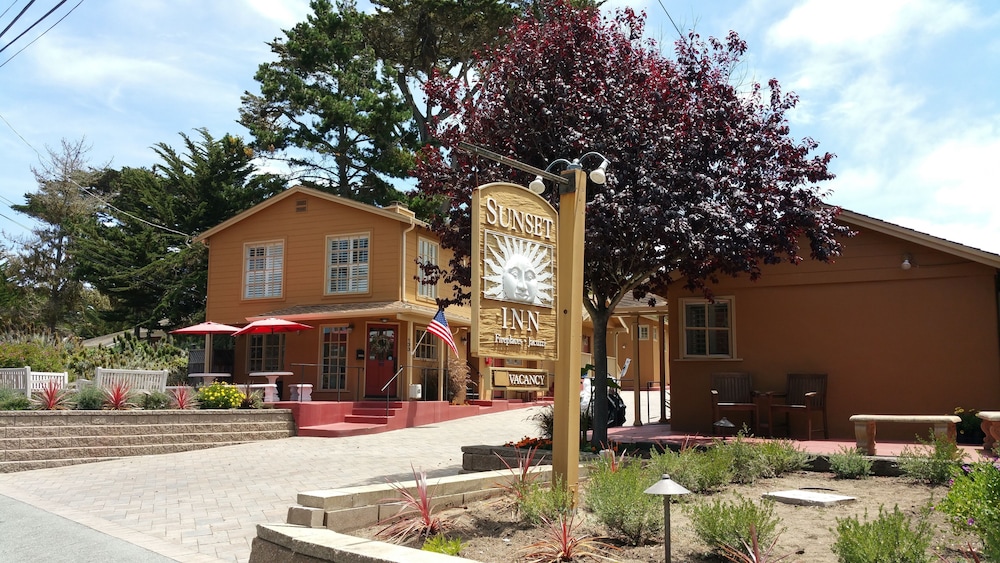 Sunset Inn 5/58